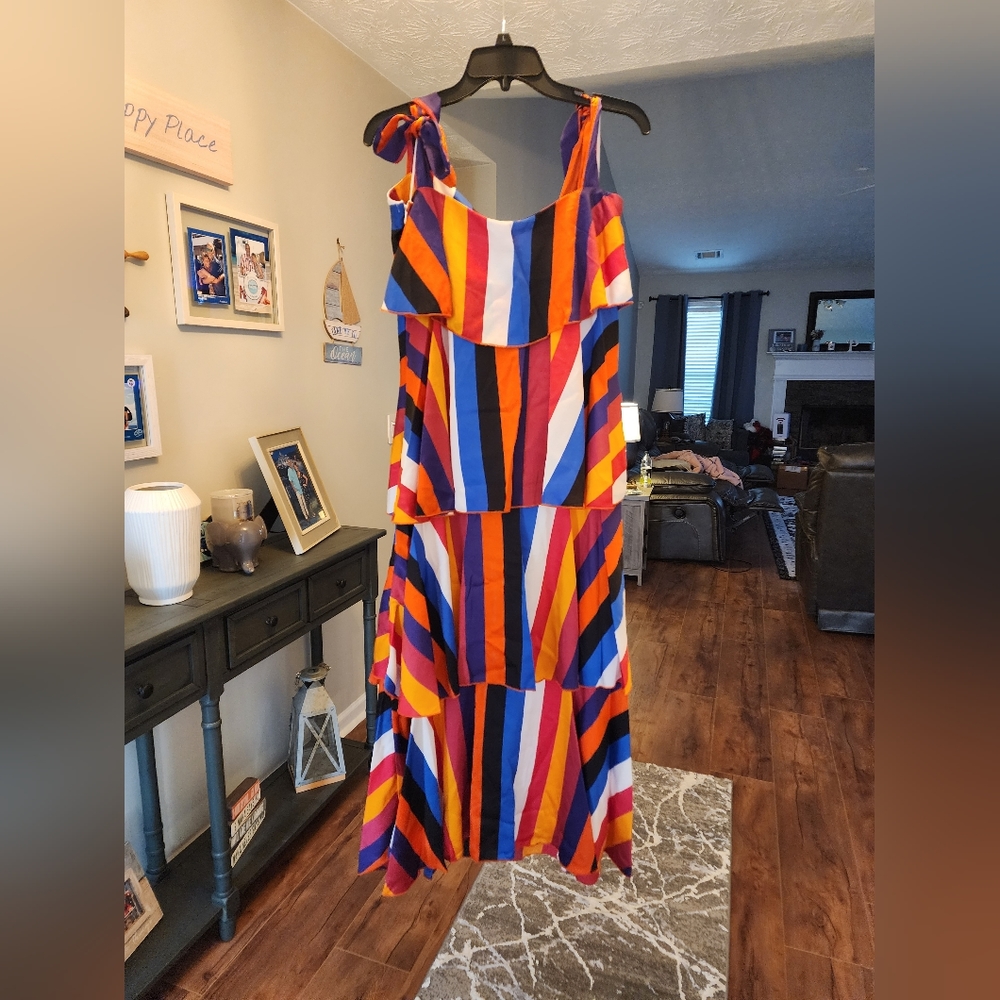 Multi colored dress - Picture 2 of 5